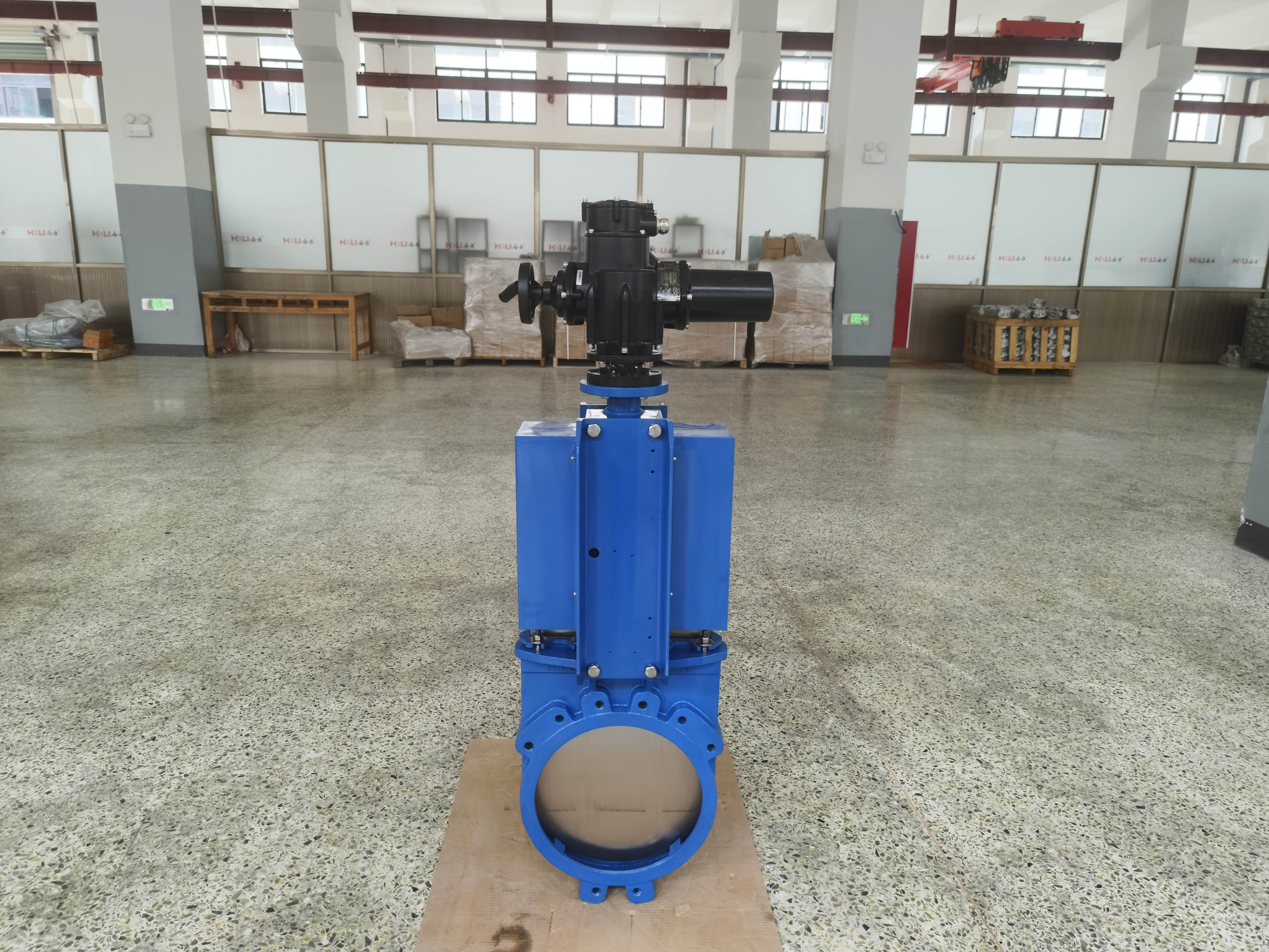Injap pintu rata elektrik WCB